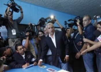 Guatemala Elections Hit by Fraud, Ballot Burning