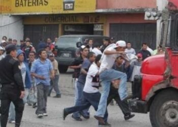 Vigilantes Accused of Extortion in Guatemala City Suburb