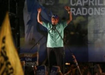 Chavez Warns of Plans to Murder Opposition Candidate Capriles
