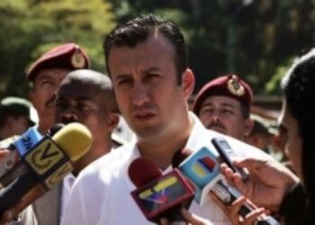 Venezuela Claims No Illegal Groups On Colombia Border