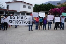 Guerrero residents demand action on kidnapping