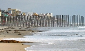 The sea border between San Diego and Tijuana