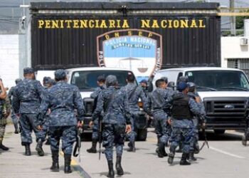Honduras Hails 'Mano Dura' Success as Prison Economy Flourishes