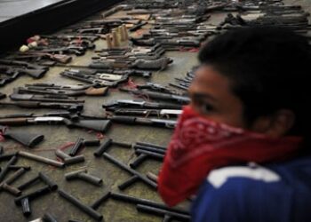 Approach with Caution Report on El Salvador's Gangs 'Readying for War'
