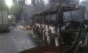 A semi-truck burned by the FARC in Antioquia