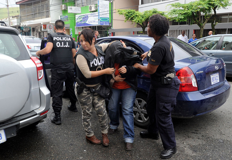 Costa Rican police arrest a judge for corruption