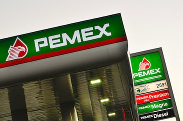 Mexico oil company Pemex says it lost $1 billion to oil theft in 2014
