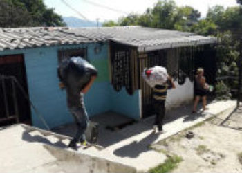 Under the Gaze of Police, Residents Flee El Salvador Gangs