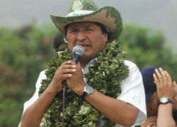 Bolivia President Evo Morales wearing a coca wreath