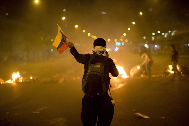 Political conflict in Venezuela will distract attention from organized crime in 2016