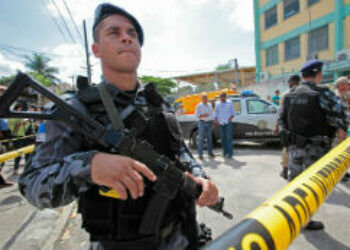 Rio Favelas Fear Police More Than Drug Traffickers: Survey