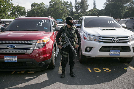 A car lot raided during 'Operation Check.' c/o Fred Ramos/El Faro