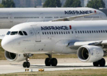 Venezuela Sentences Low-Ranking Military in Air France Cocaine Bust