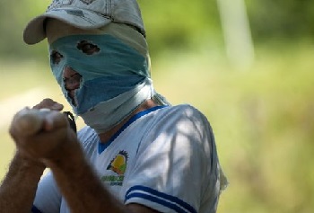 A farmer protests against eradication in Catatumbo, 2013