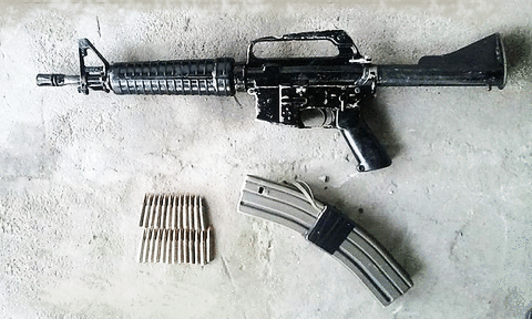 M-16 confiscated from a gang in El Salvador