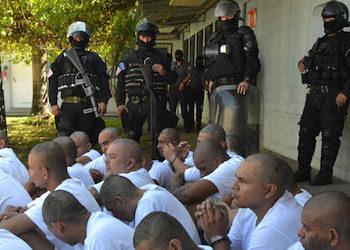 El Salvador to Extend 'Extraordinary' Anti-Gang Measures Until 2018