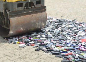 Counterfeit mobile phones destroyed by Brazilian authorities