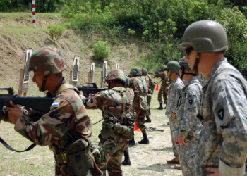US Armed Forces training Honduran military