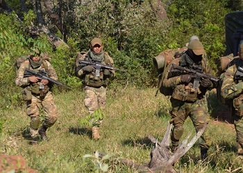 Members of Paraguayâs Joint Task Force during an operation