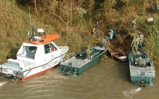 Elements of Argentinaâs Naval Prefecture intervening in Corrientes