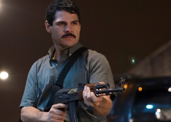Marco de la O as drug lord  JoaquÃ­n Archivaldo GuzmÃ¡n Loera in the Netflix series "El Chapo"