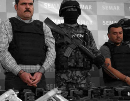 Jorge Eduardo Costilla Sánchez, alias "El Coss", exjefe del Cartel del Golfo después de su captura por las fuerzas de seguridad.