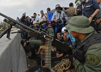 Failed Venezuela Uprising Benefits Armed and Criminal Groups