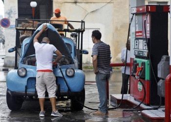 Gasoline Becomes Latest Black Market Commodity in Cuba