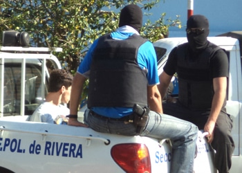 Police in Rivera, Uruguay, are struggling to contain a spate of murders linked to Brazilian gangs.