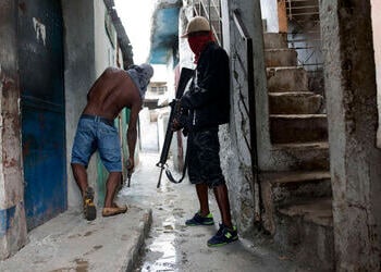 Armed gang members in Port-au-Prince