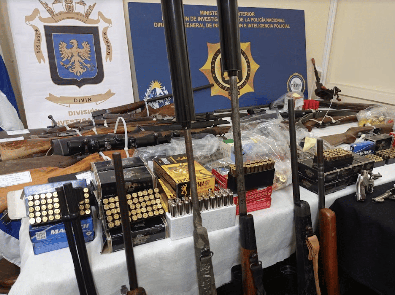 Armas incautadas por las autoridades uruguayas