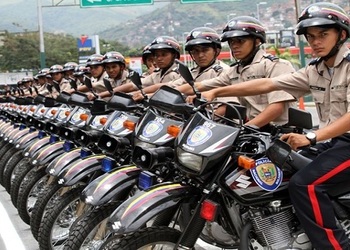 Policías de Venezuela listos para desplegarse