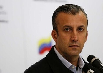 Tareck El Aissami renuncia a como ministro de Petróleo en Venezuela