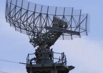 Uno de los radares instalados en Bolivia como parte de una inversión de US$215 millones.