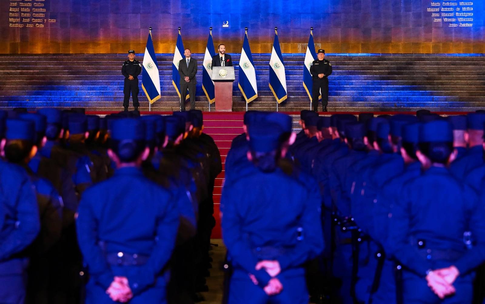Salvadoran President Nayib Bukele presents to security forces. 