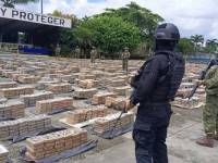 Incautación récord de cocaína propina golpe a bandas en Ecuador
